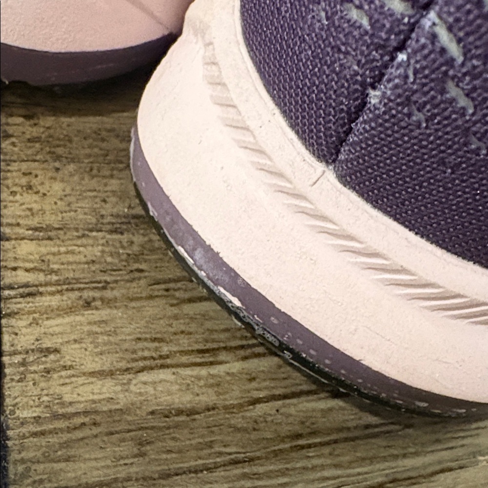EUC [Nike] Air Zoom Pegasus 33 Running Athletic Shoes Purple Smoke Women's 12 - Picture 11 of 12